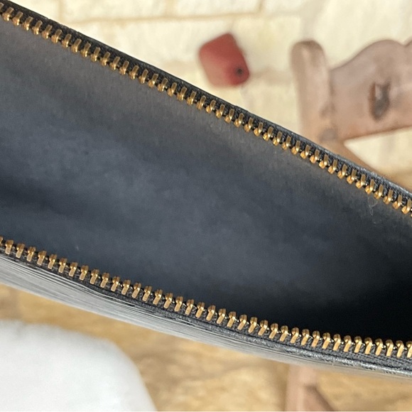 Louis Vuitton Black Epi Pochette Accessories - Picture 5 of 16
